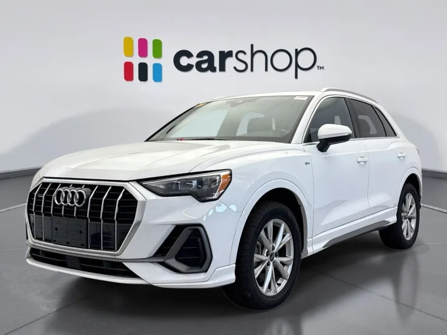 2022 Audi Q3 S line Premium photo 1
