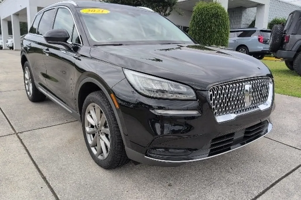 2021 Lincoln Corsair Standard photo 1