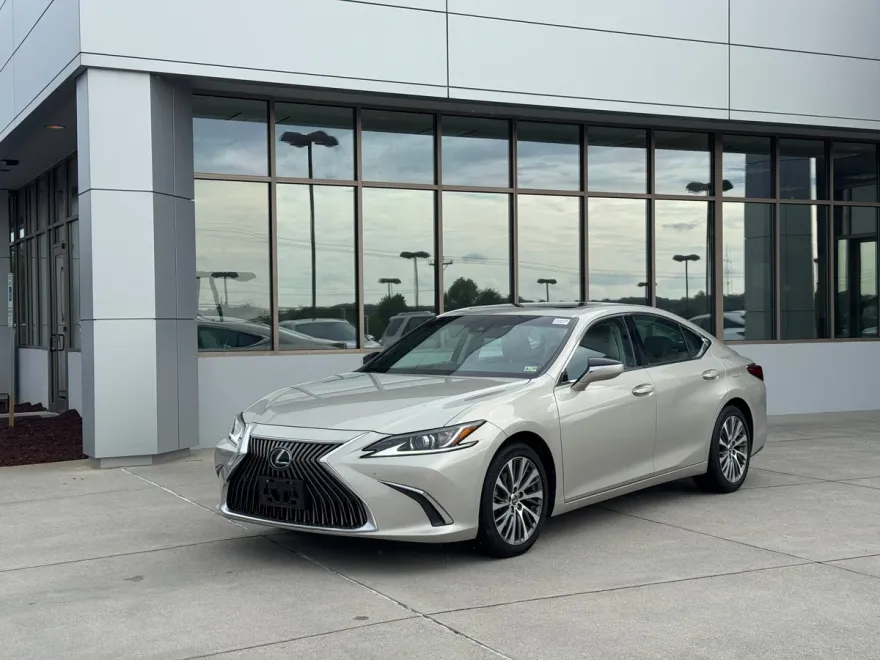 2019 Lexus ES 350 photo 1