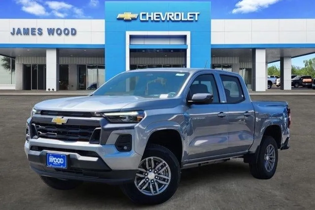 2025 Chevrolet Colorado Work Truck LT photo 1