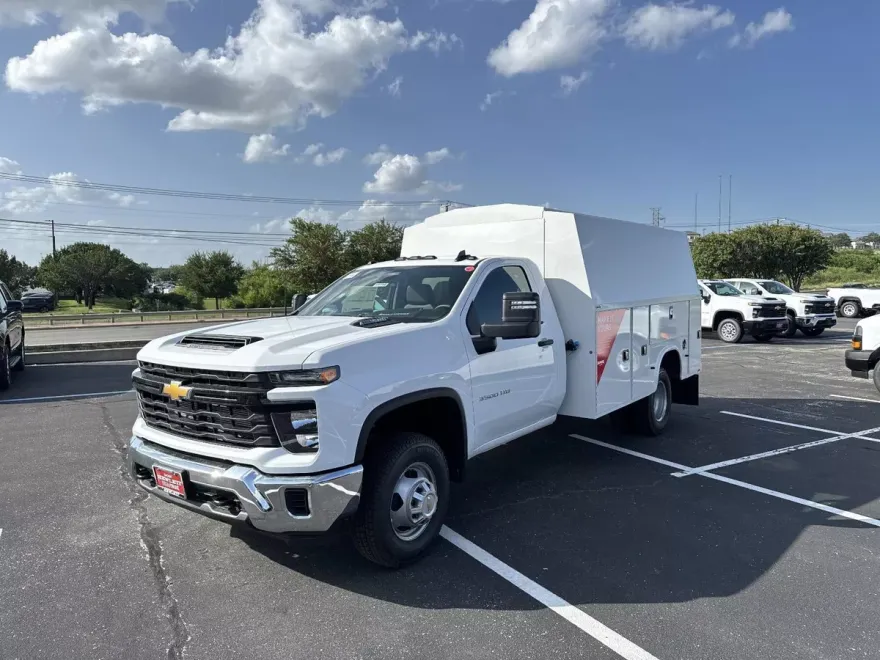 2025 Chevrolet Silverado 3500HD Work Truck photo 1