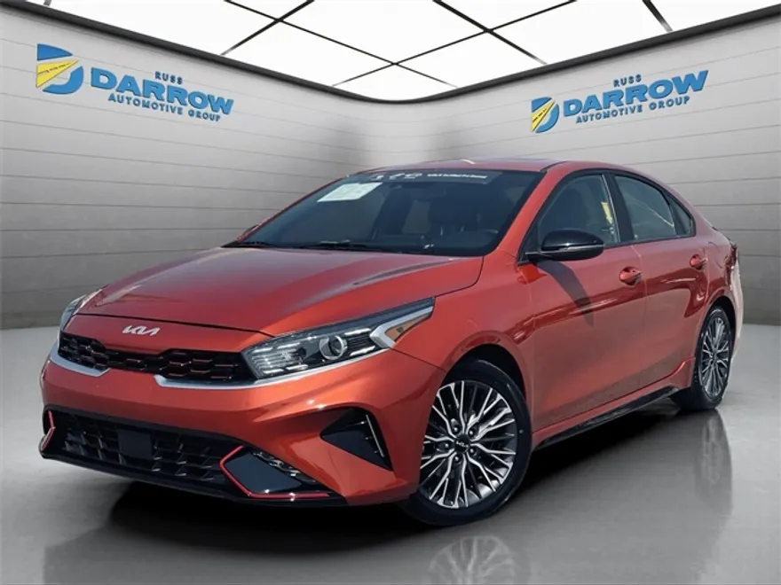 2022 Kia Forte GT-Line photo 1