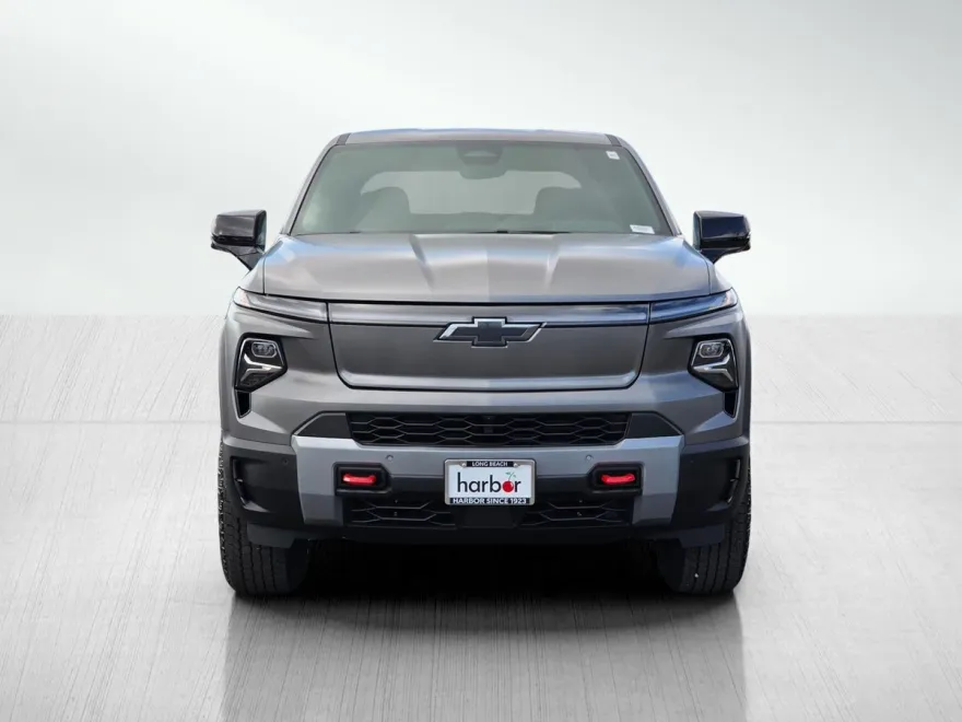 2026 Chevrolet Silverado EV Trail Boss photo 2