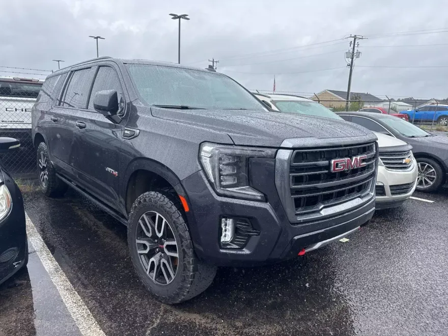2023 Gmc Yukon XL AT4 photo 1
