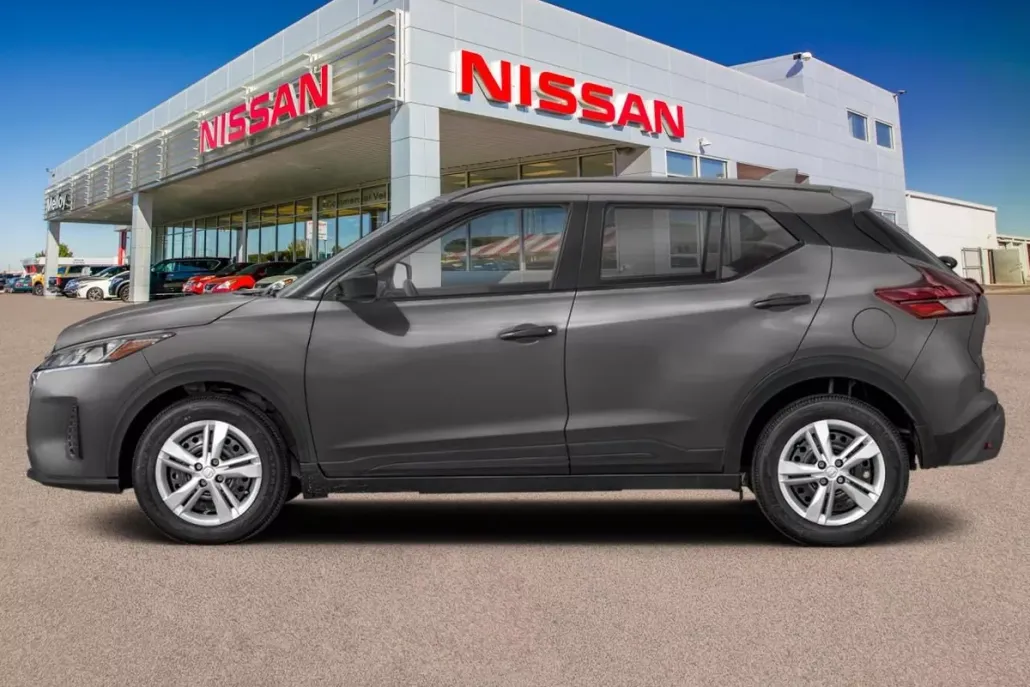 2025 Nissan Kicks Play S photo 1