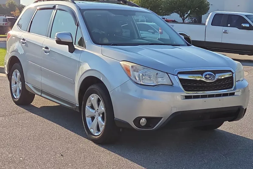 2014 Subaru Forester 2.5i Touring photo 1