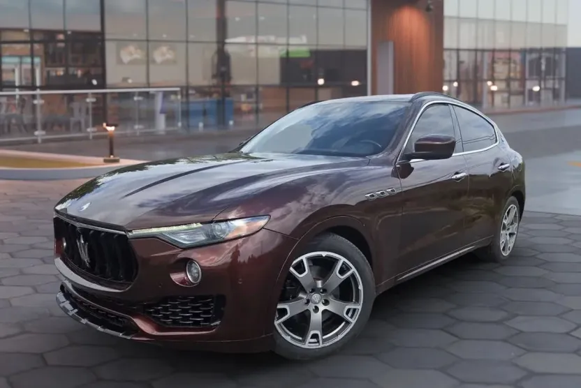 2017 Maserati Levante photo 1