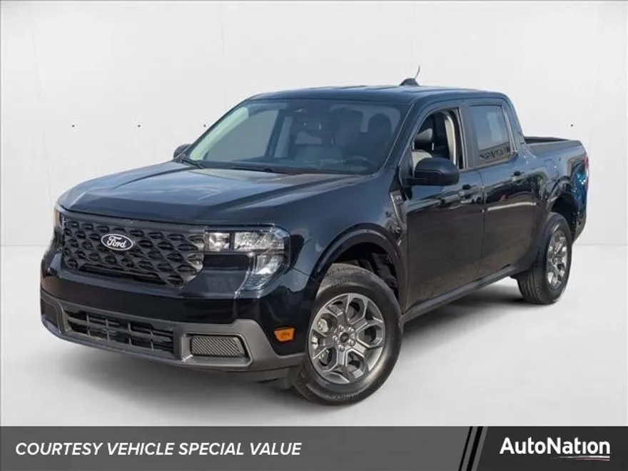 2025 Ford Maverick XLT photo 1