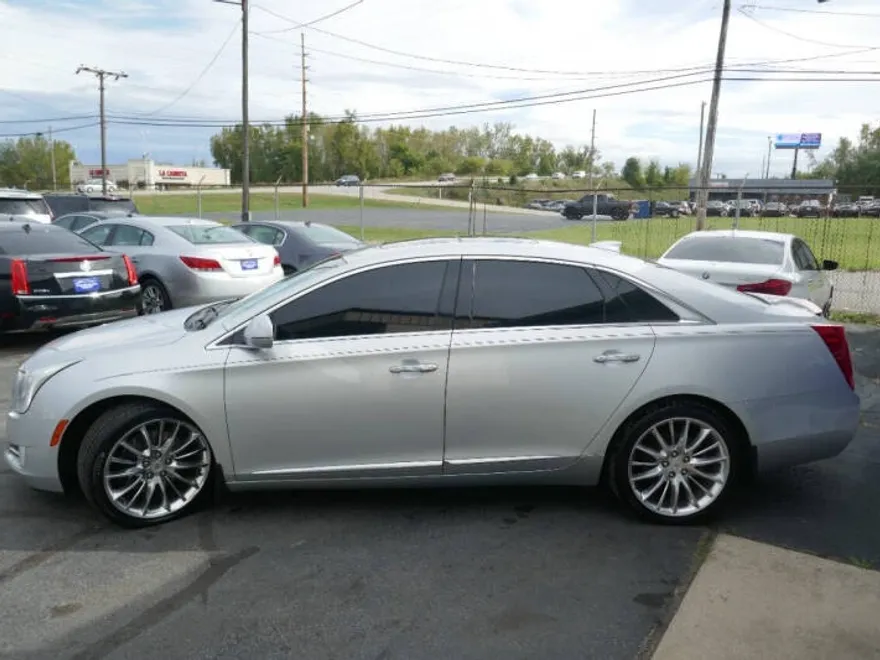 2015 Cadillac XTS Platinum V-Sport photo 1
