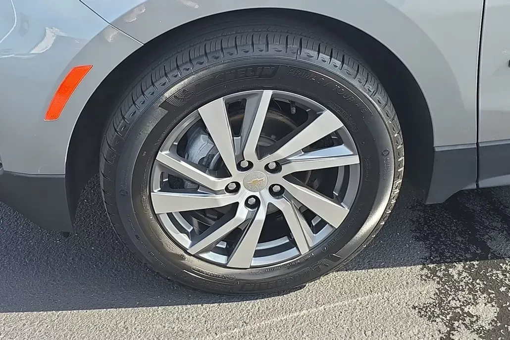 2025 Gmc Acadia Elevation photo 1