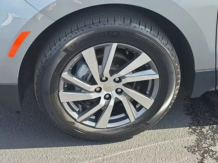 2025 Gmc Acadia Elevation photo 1