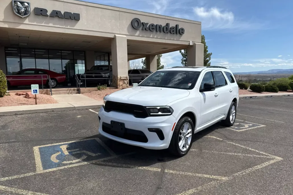 2023 Dodge Durango GT Plus photo 1