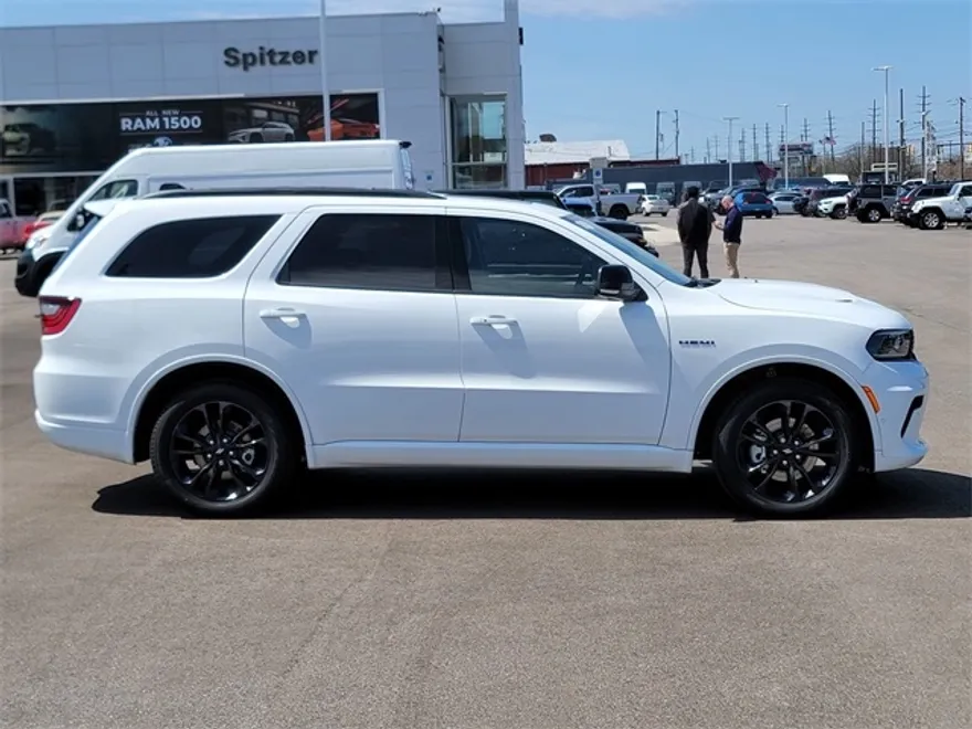 2025 Dodge Durango R/T Plus photo 1