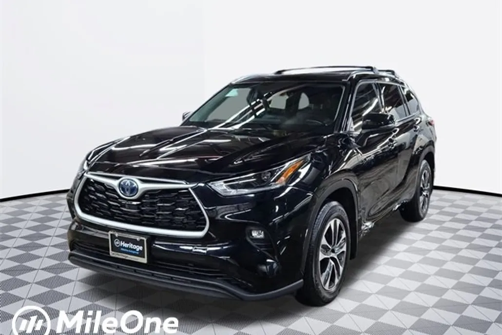 2021 Toyota Highlander Hybrid XLE Sport photo 1