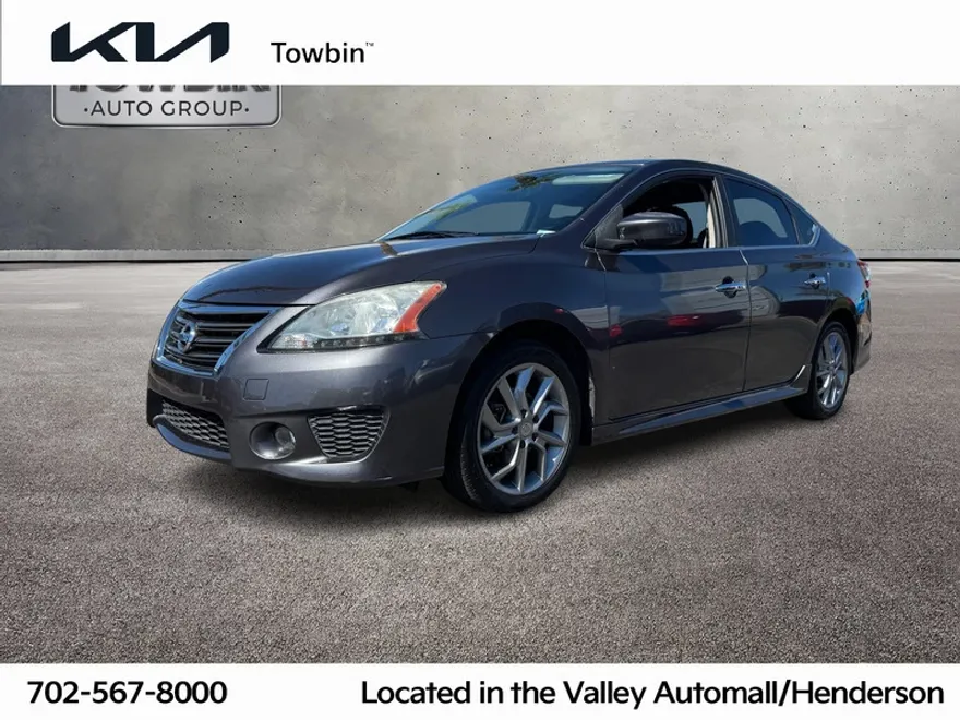 2013 Nissan Sentra SR photo 1