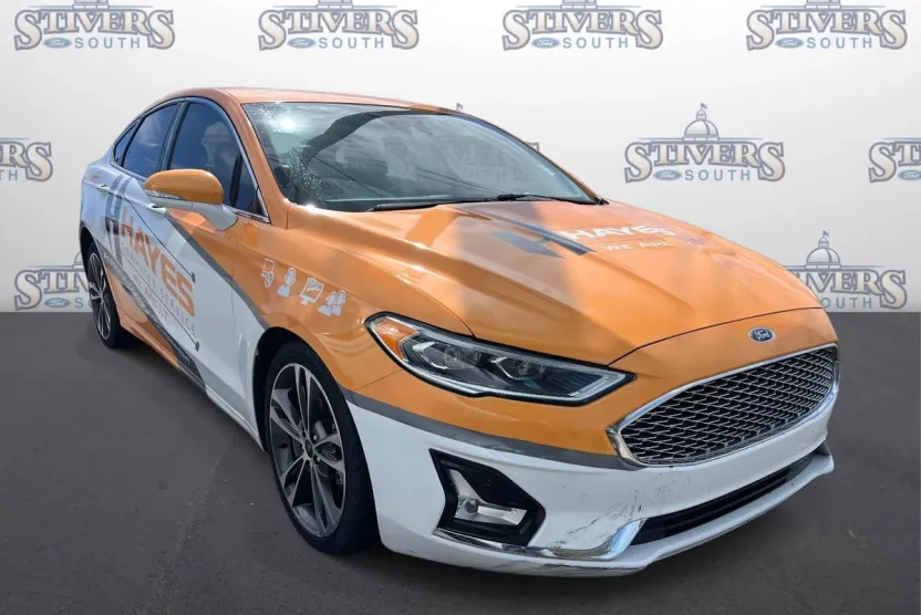 2020 Ford Fusion Titanium photo 1