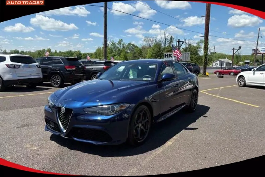 2018 Alfa Romeo Giulia Ti Sport photo 1