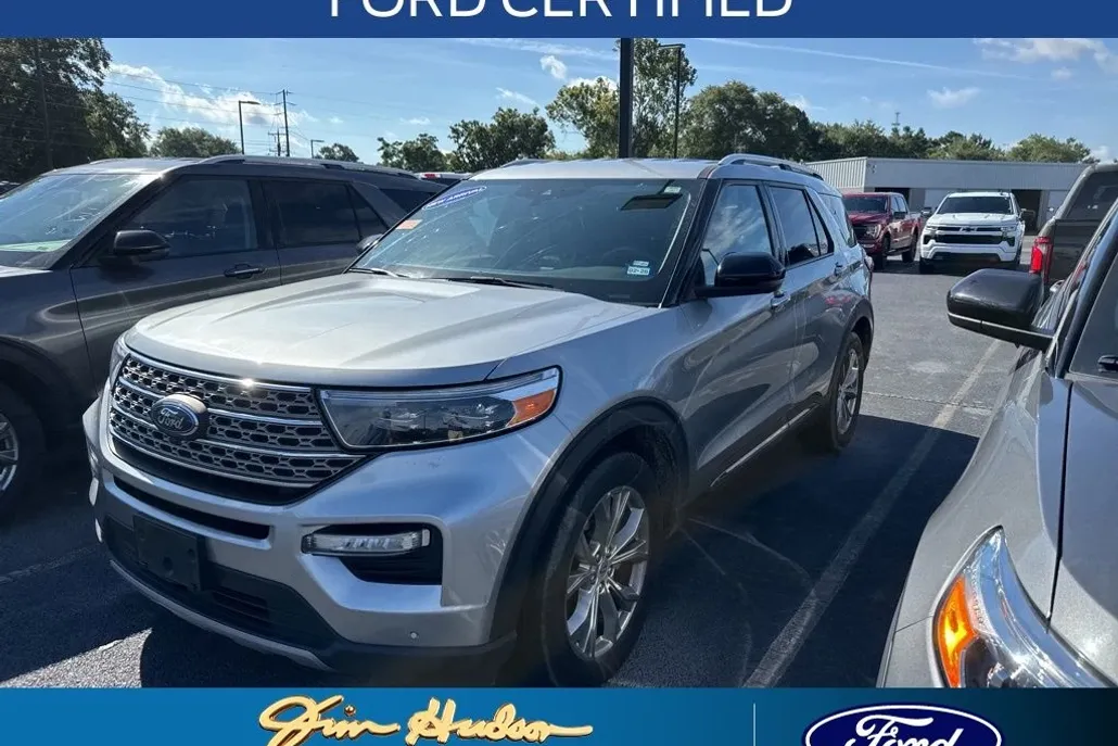 2023 Ford Explorer Limited photo 1