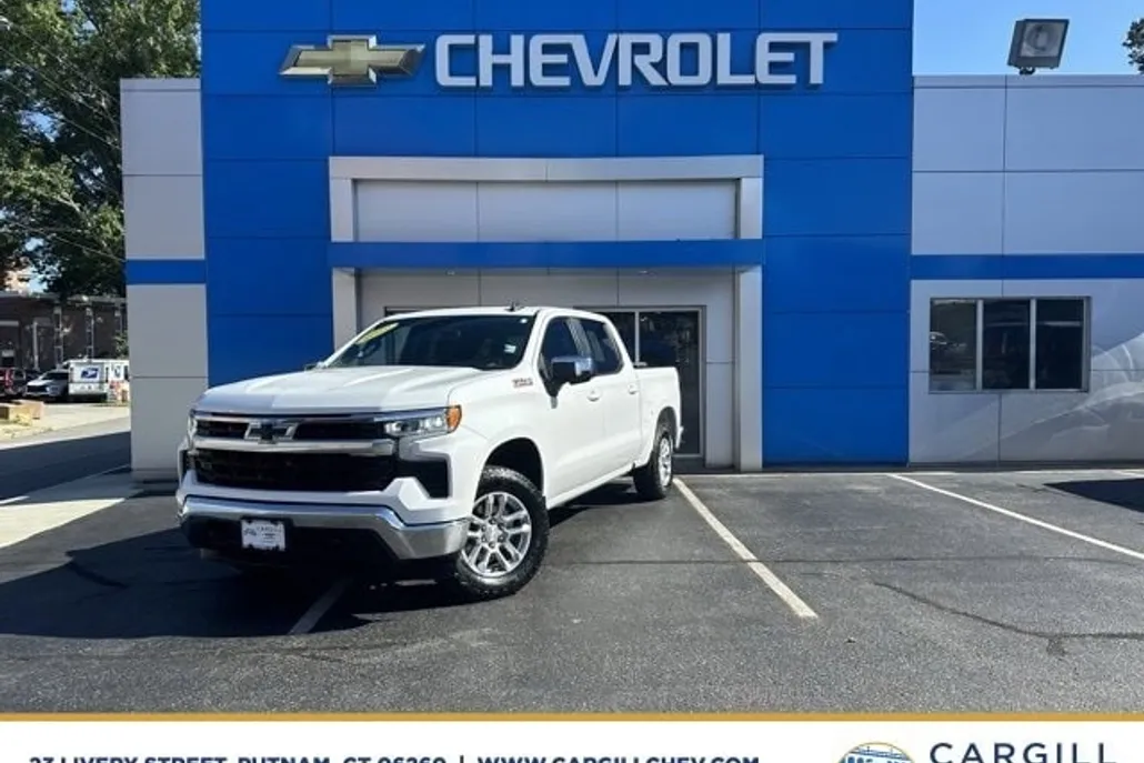 2022 Chevrolet Silverado 1500 LT photo 1