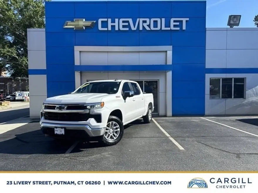 2022 Chevrolet Silverado 1500 LT photo 1