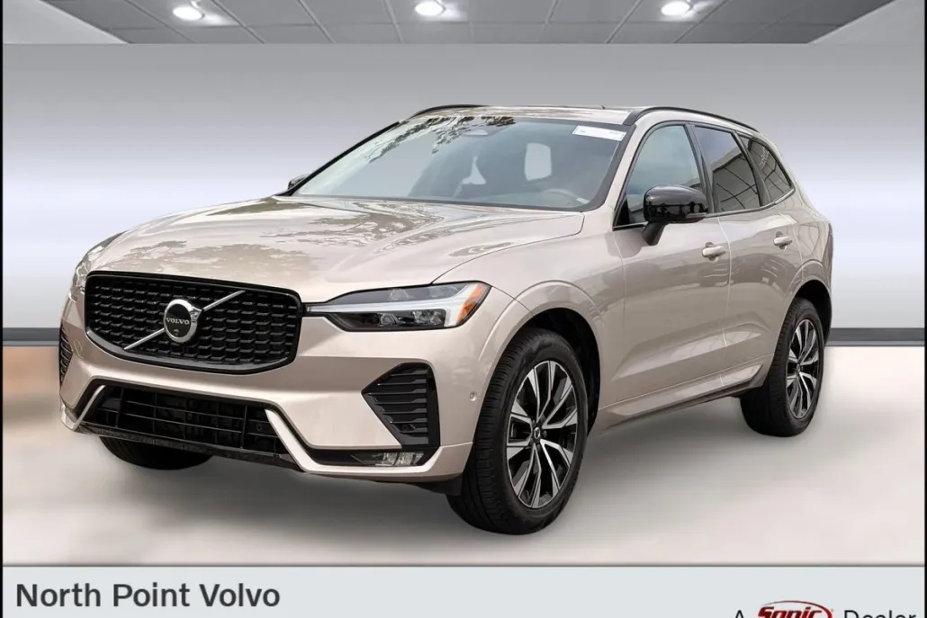 2025 Volvo XC60 B5 Plus photo 1