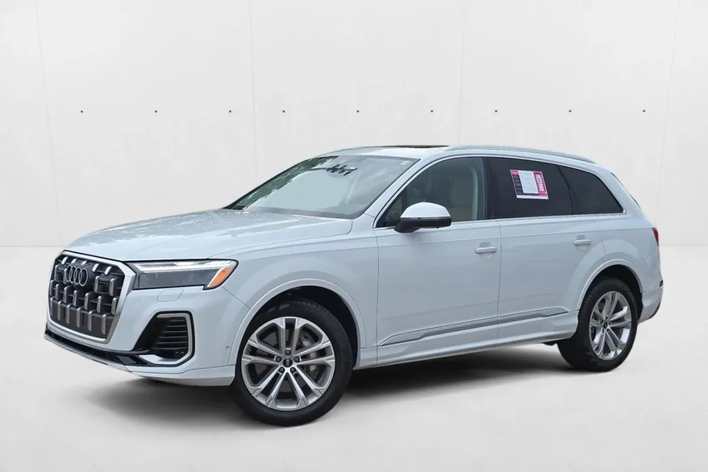 2025 Audi Q7 Premium Plus photo 1