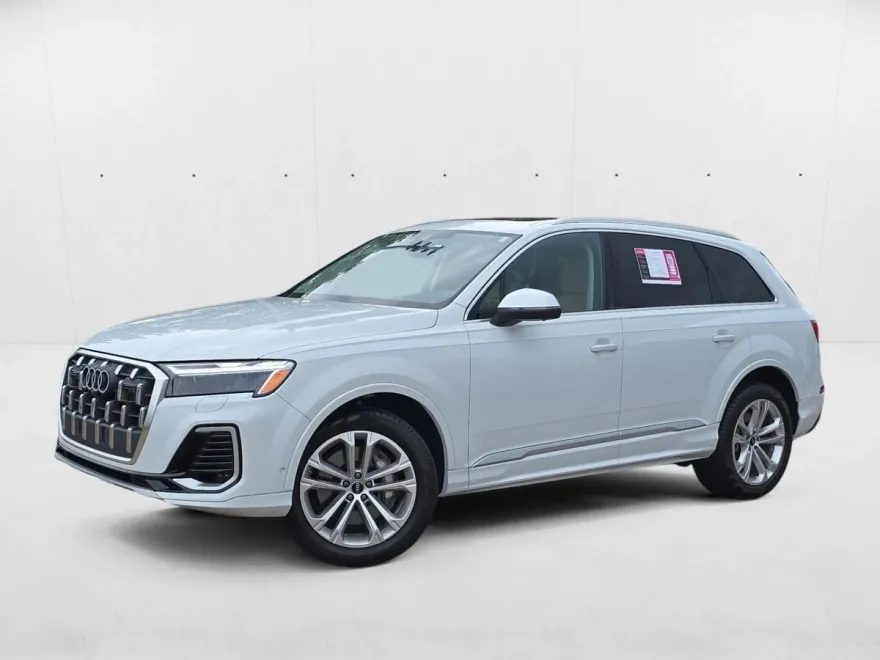 2025 Audi Q7 Premium Plus photo 1