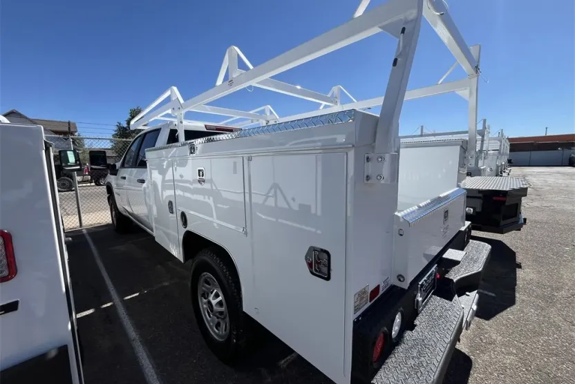 2025 Chevrolet Silverado 2500HD photo 1