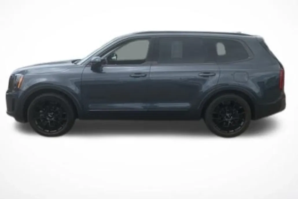 2022 Kia Telluride SX photo 1