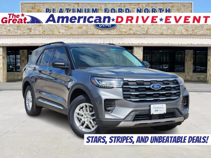2025 Ford Explorer photo 1