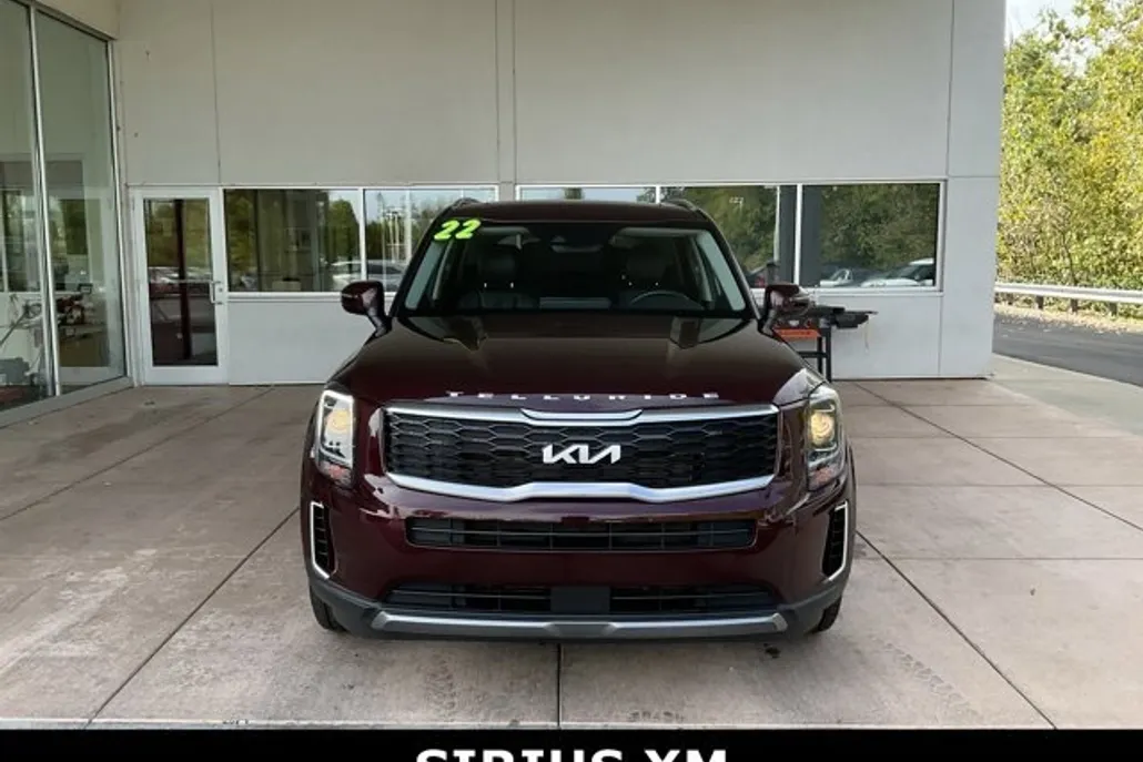 2022 Kia Telluride S photo 1