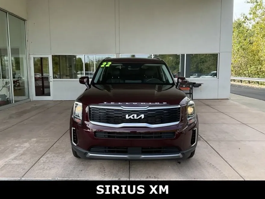 2022 Kia Telluride S photo 1