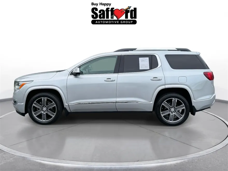 2017 Gmc Acadia Denali photo 1