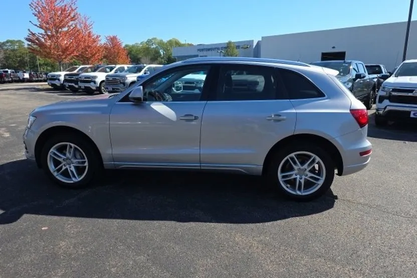2016 Audi Q5 2.0T Premium photo 1