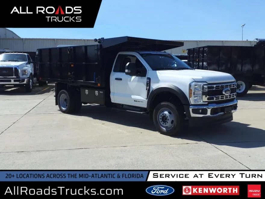 2024 Ford F-550 photo 1