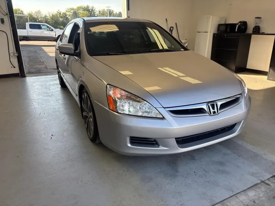 2006 Honda Accord LX photo 1