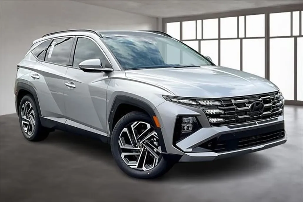 2025 Hyundai Tucson Limited photo 1