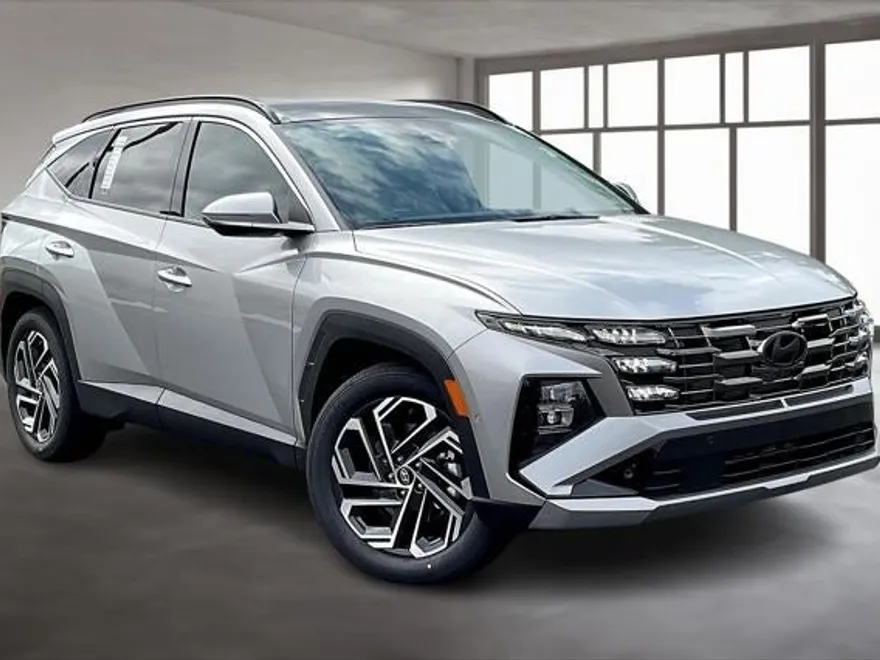 2025 Hyundai Tucson Limited photo 1