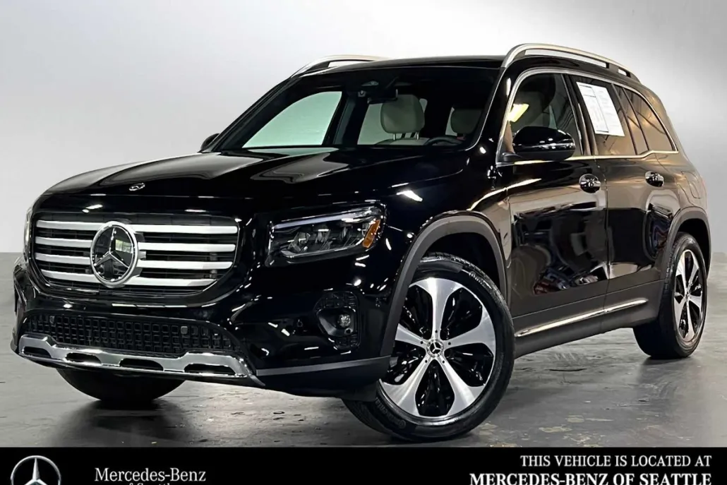 2025 Mercedes Benz GLB 250 4MATIC photo 1