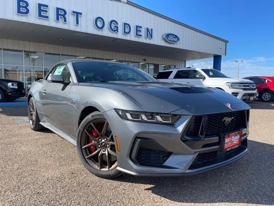2025 Ford Mustang GT Premium Convertible photo 1