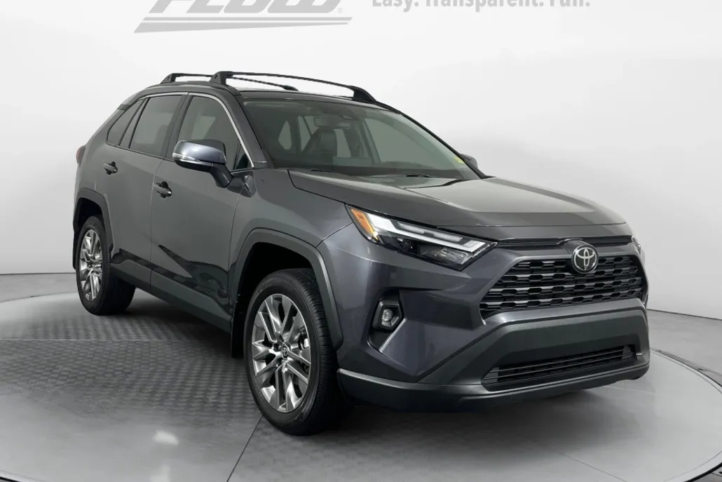 2024 Toyota RAV4 XLE Premium photo 1