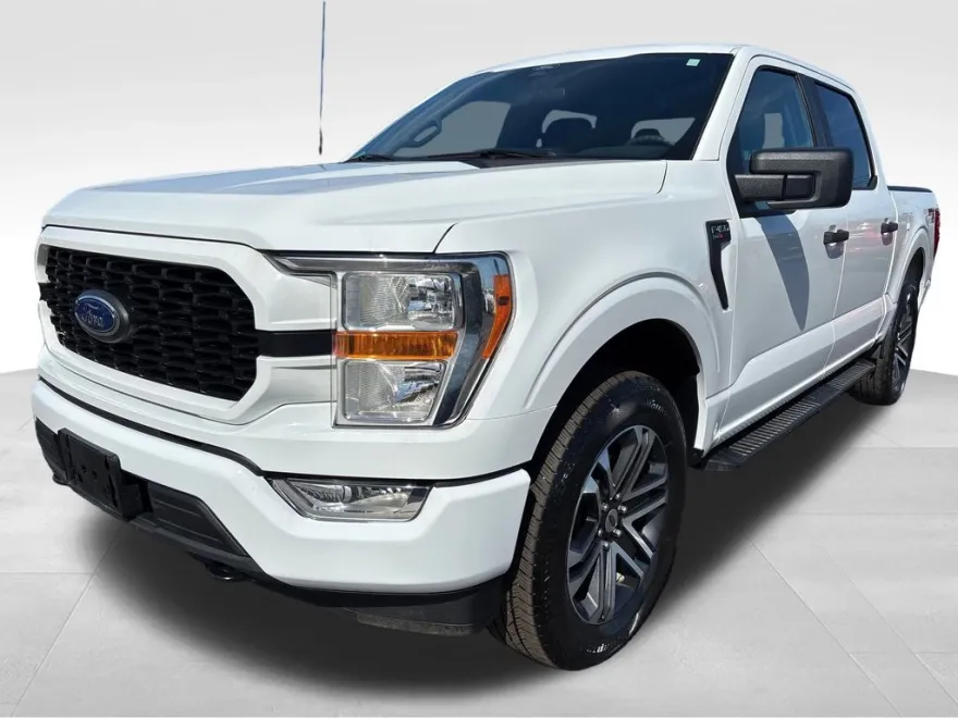 2022 Ford F-150 XL photo 1