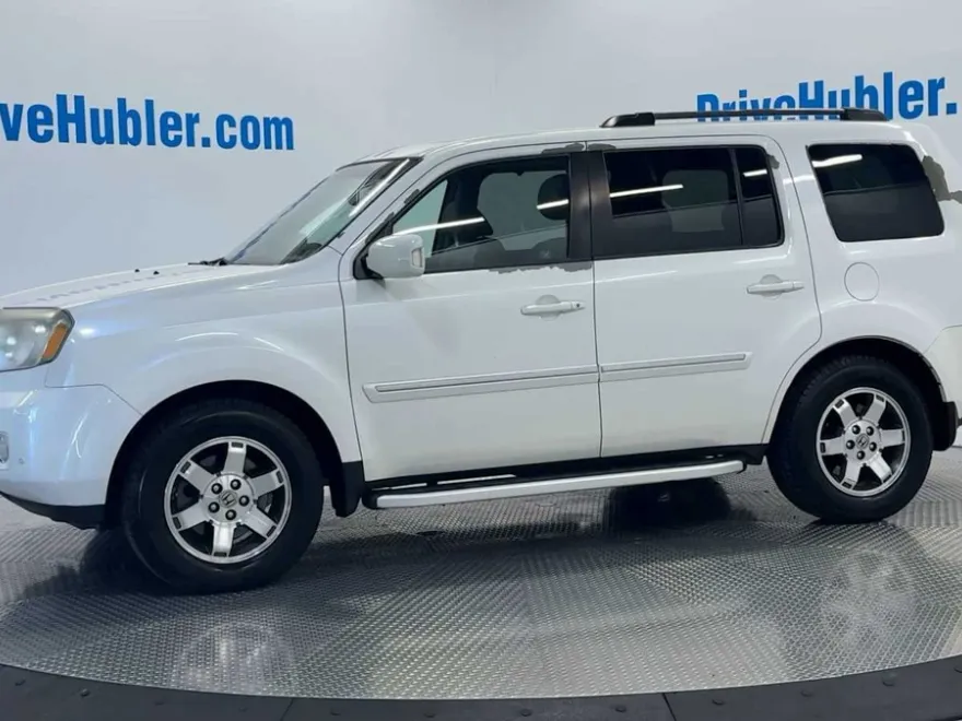2011 Honda Pilot Touring photo 1