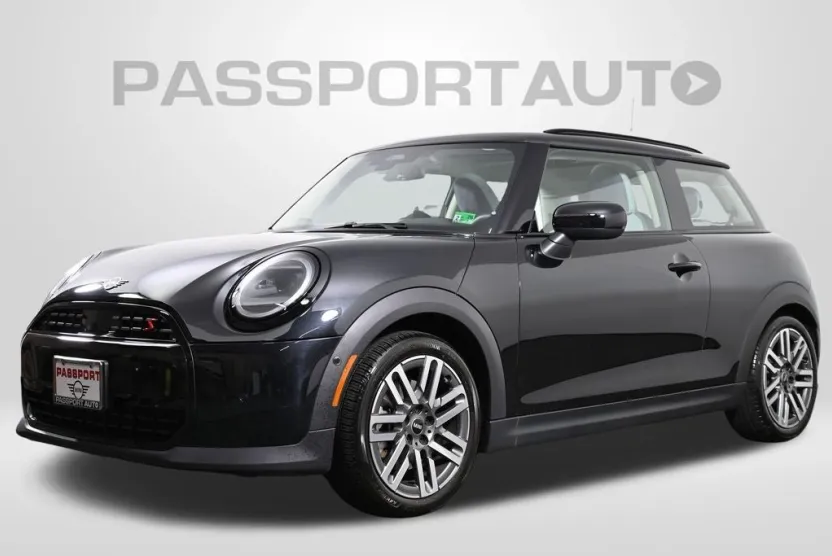 2025 Mini Cooper 2 Door Hardtop S photo 1
