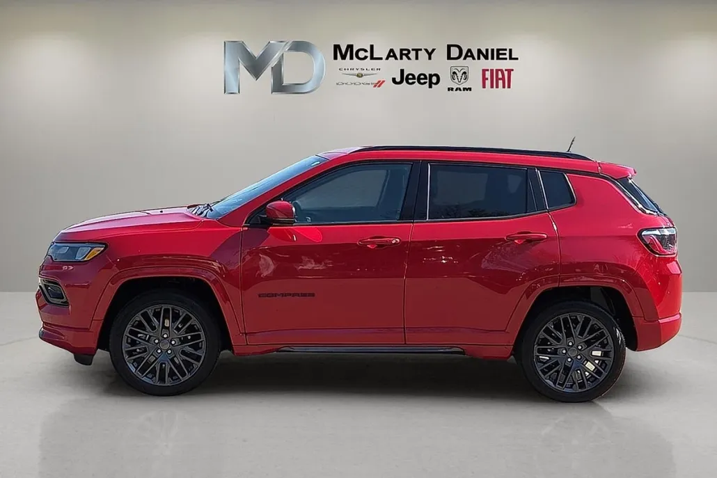 2023 Jeep Compass Red Edition photo 1