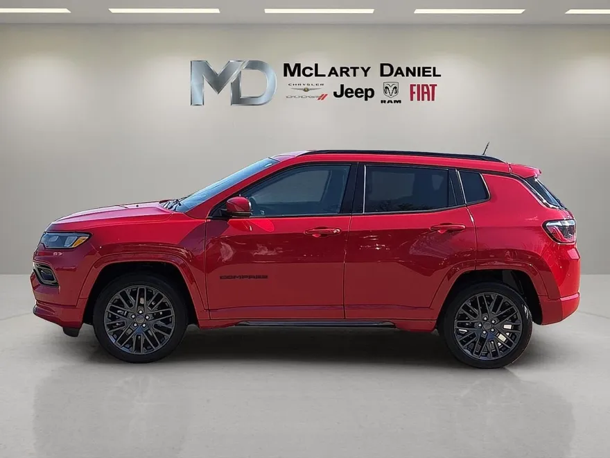 2023 Jeep Compass Red Edition photo 1