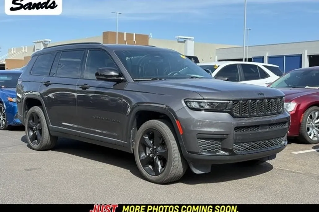 2021 Jeep Grand Cherokee Altitude photo 1