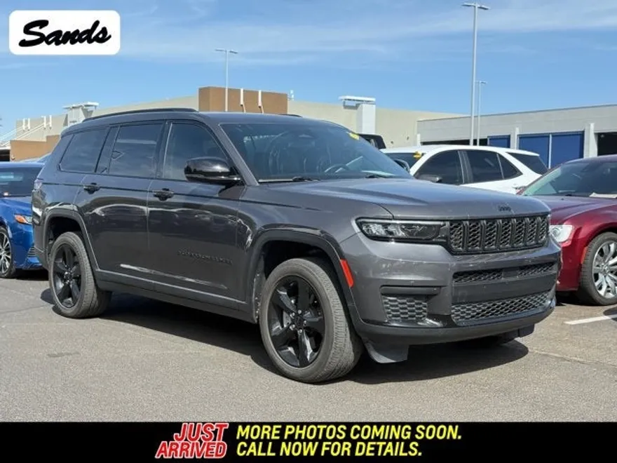 2021 Jeep Grand Cherokee Altitude photo 1