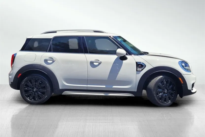 2019 Mini Countryman S photo 1