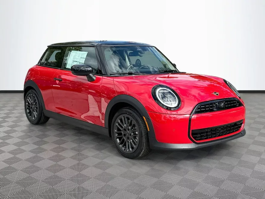 2025 Mini Cooper 2 Door Hardtop Signature photo 1